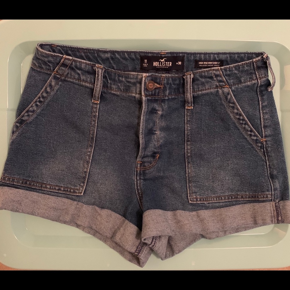 Hollister Vintage Mom Short size:11